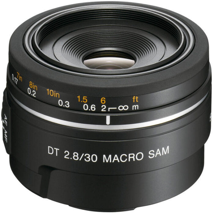 sony-SAL30M28-